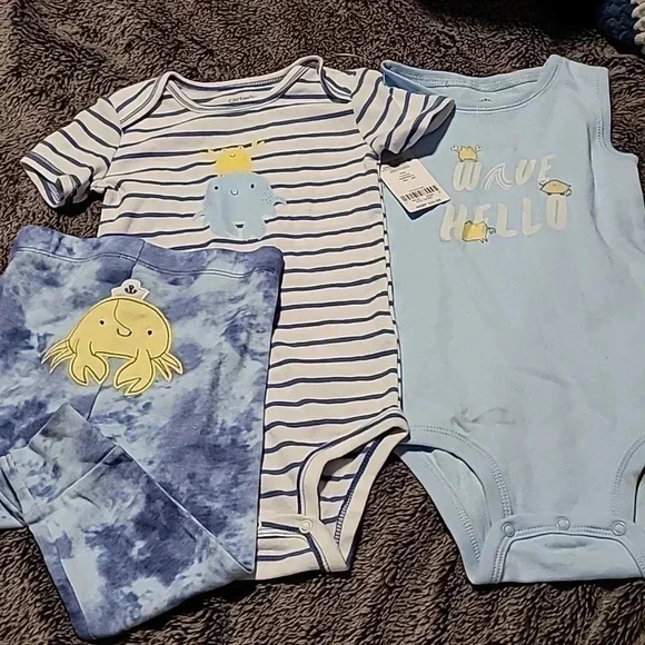 Carters Baby Set 18M - Picture 1 of 4